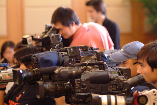 像这样的夜晚 推荐视频