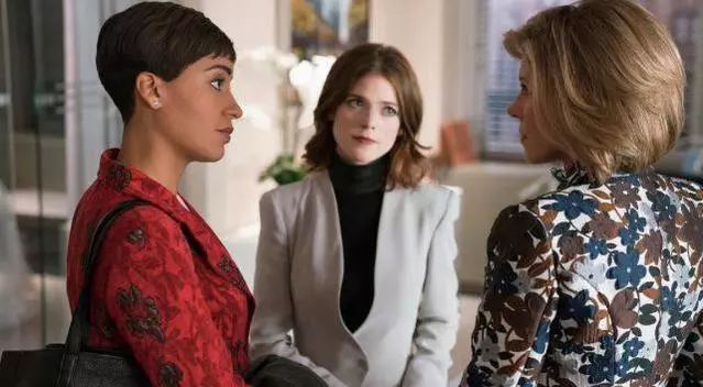 令人毛骨悚然的同居 推荐视频