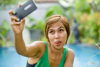 僵尸训练营 推荐视频