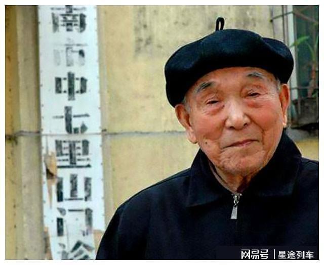 伊丽莎白镇 推荐视频