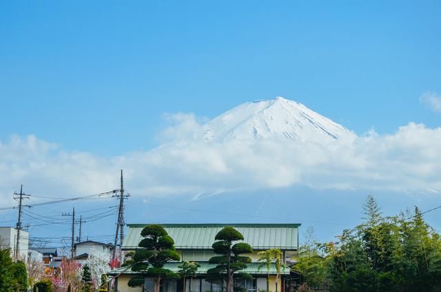 偷偷爱你 推荐视频