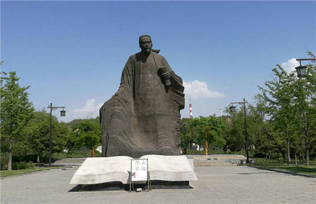 伦敦上空的鹰 产品图片