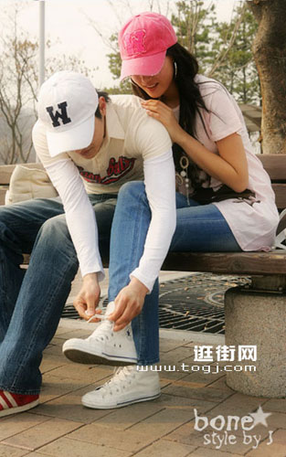 伊莉莎与玛瑟拉 推荐视频