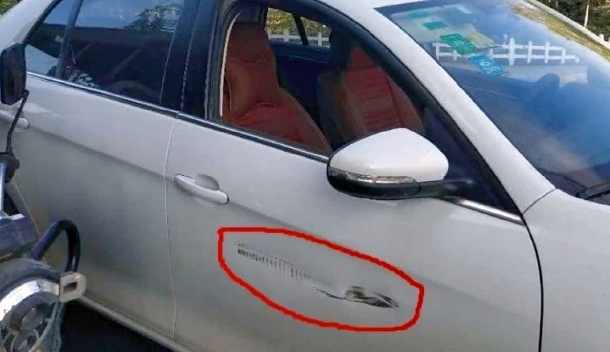 侏儒与财神 推荐视频