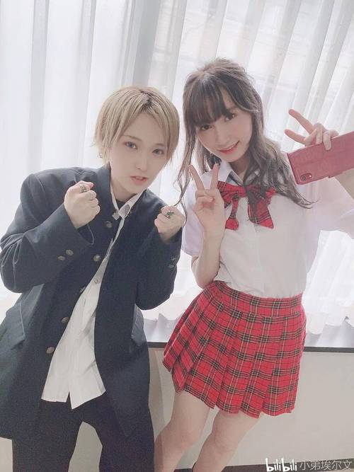 伊莉莎与玛瑟拉 视频主图