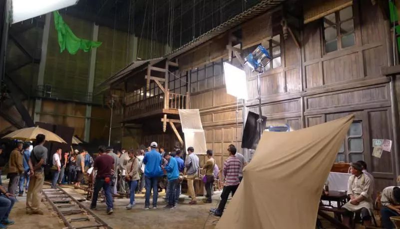 伊丽莎白镇 推荐视频