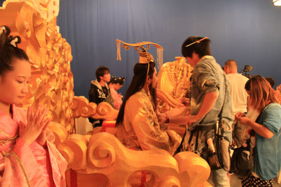 变异危机 推荐视频